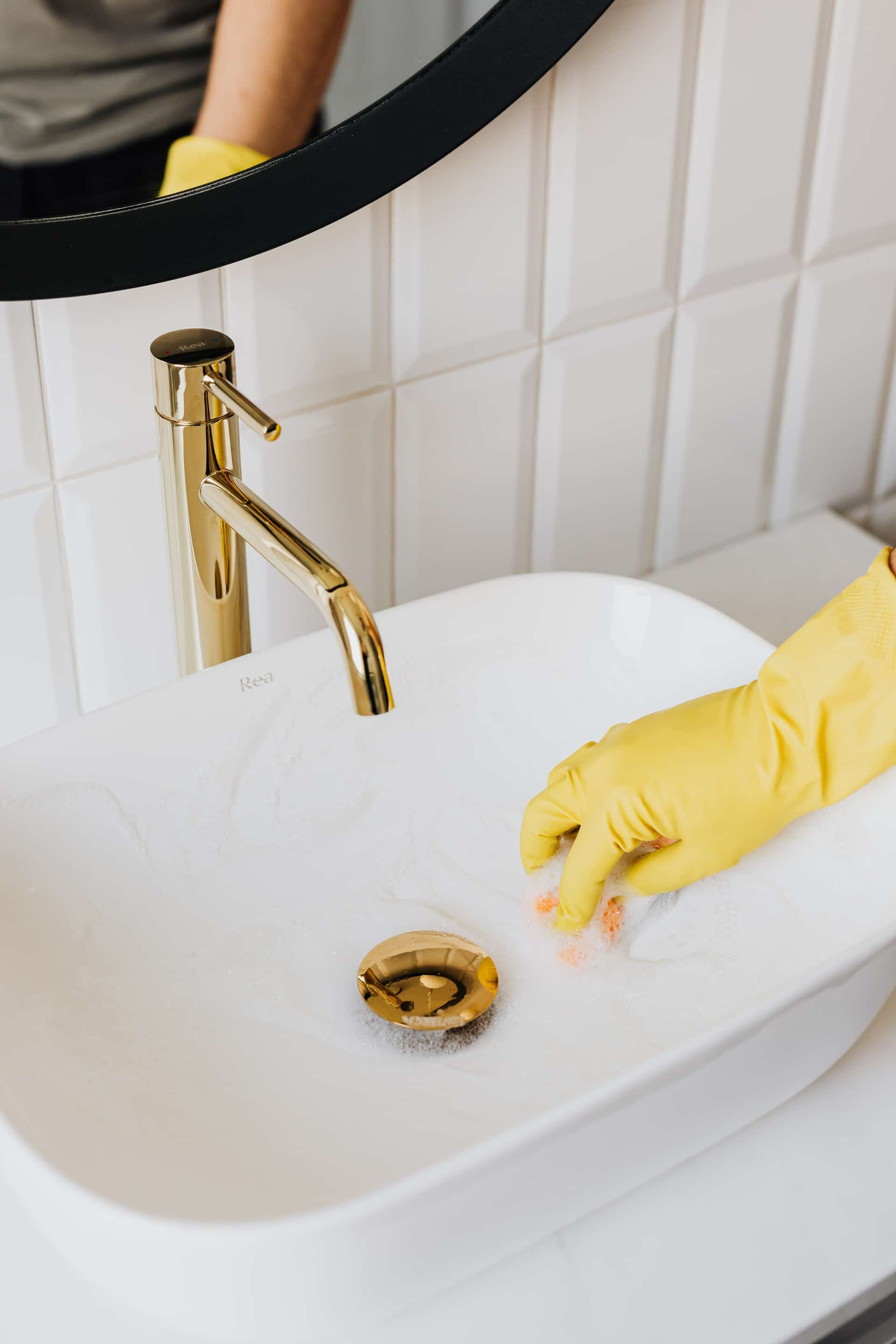 Safe Cleaning Practices for Luxury Rental Properties - LIV Sothebys Melinda V Lee Grand County, Colorado